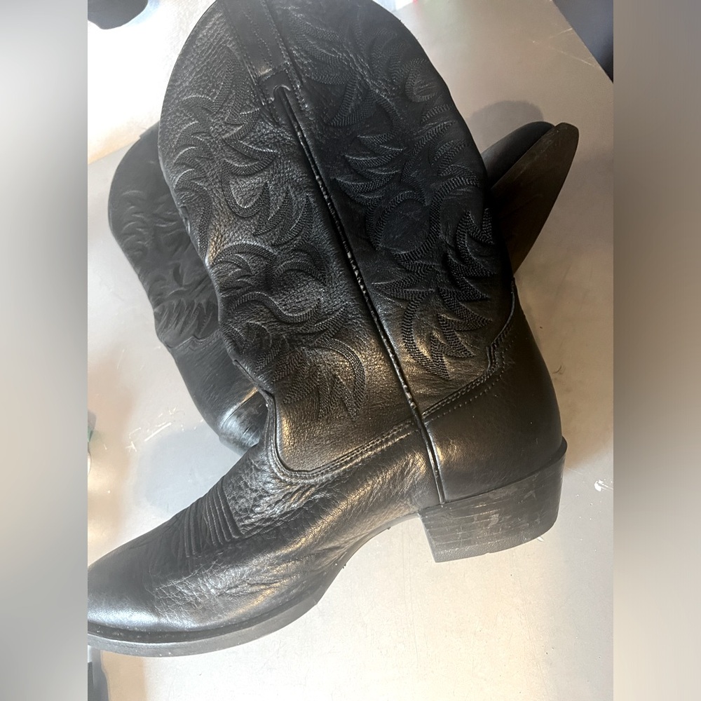 Ariat | Black Leather Cowboy Boots - Men’s